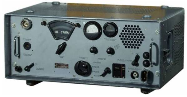 E-631: Rohde & Schwarz ESM-300