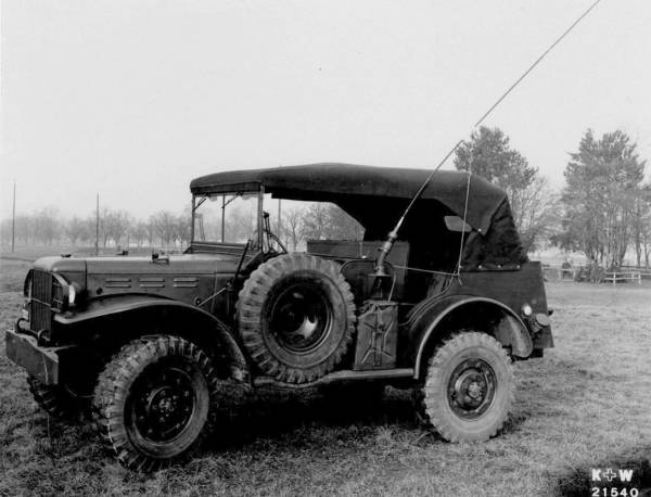 Dodge WC mit Funkgerät FIX, Bild K+W, Archiv Ritter Dodge WC mit Funkgerät FIX, Bild K+W, Archiv Ritter